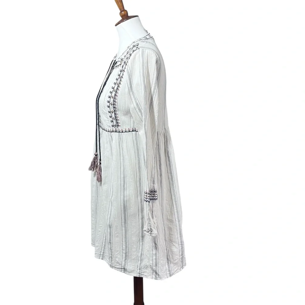Knox Rose Boho Embroidered Peasant Mini Dress Women XS Beige Navy Tassel